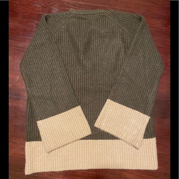 New Chunky Sweater - Picture 2 of 4